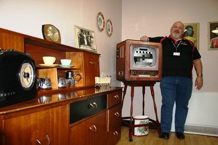 RR_and_TV-web.jpg